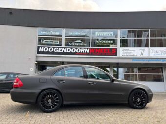 CARMANI CA17 FRITZ IN 18 INCH GEMONTEERD ONDER EEN MERCEDES E KLASSE