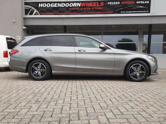 CARMANI VELGEN CA15 BLACK POLISHED IN 16 INCH GEMONTEERD ONDER EEN MERCEDES C KLASSE 