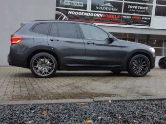 CONCAVER WHEELS CVR1 FORGED IN 21 INCH BREEDSET CARBON GRAPHITE GEMONTEERD ONDER EEN BMW IX3