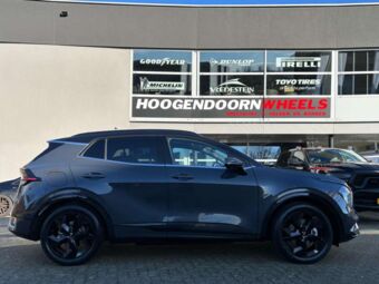 DEZENT AO BLACK IN 19 INCH GEMONTEERD ONDER EEN KIA SPORTAGE V