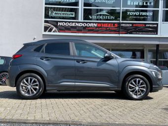 DEZENT VELGEN KS GUNMETAL POLISHED IN 16 INCH GEMONTEERD ONDER EEN HYUNDAI KONA