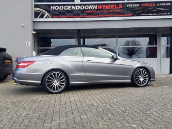 ELITE WHEELS WILD BEAUTY 19 INCH BREEDSET GEMONTEERD ONDER EEN MERCEDES E KLASSE CABRIO