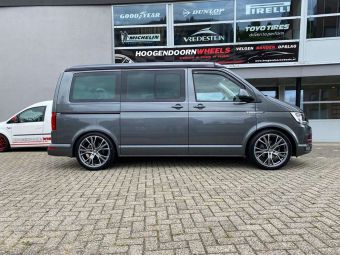 GMP WHEELS ITALY GUNNER ANTARCIET GEPOLIJST 20 INCH GEMONTEERD ONDER EEN VW T5 