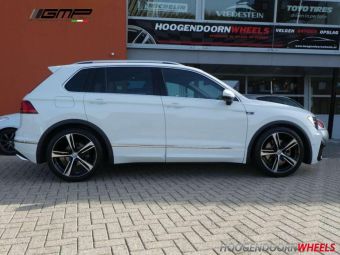 GMP DEDICATED PAKY  IN 20 INCH ZWART GEPOLIJST GEMONTEERD ONDER VOLKSWAGEN TIGUAN