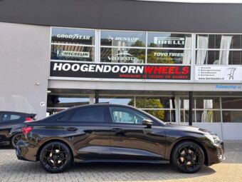GMP ULTRIVITY BLACK IN 18 INCH GEMONTEERD ONDER EEN AUDI A3