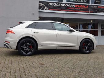 GMP WHEELS ANGEL BLACK IN 21 INCH GEMONTEERD ONDER DE AUDI SQ8