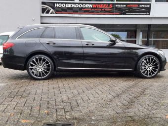 GMP WHEELS STELLAR 19 INCH IN BLACK POLISHED GEMONTEERD ONDER MERCEDES C-KLASSE