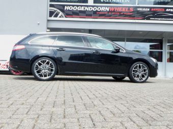 GMP WHEELS ITALY MATISSE ANTRACIET GEPOLIJST IN 19 INCH GEMONTEERD ONDER EEN PEUGEOT 508 