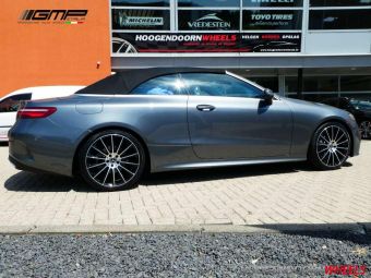 GMP WHEELS DEDICATED STELLAR ZWART GEPOLIJST 20 INCH GEMONTEERD ONDER EEN MERCEDES E KLASSE CABRIO