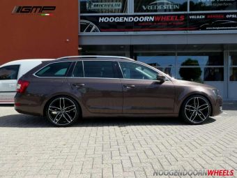 GMP WHEELS ATOM ZWART GEPOLIJST 19 INCH GEMONTEERD ONDER EEN SKODA ACTAVIA