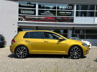 GMP WHEELS WONDER BLACK POLISHED IN 18 INCH GEMONTEERD ONDER EEN VOLKSWAGEN GOLF VII