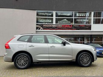 BORBET BS5 BLACK POLISHED IN 18 INCH GEMONTEERD ONDER EEN VOLVO XC60