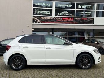 BORBET W MISTRAL ANTHRACITE IN 15 INCH GEMONTEERD ONDER EEN VOLKSWAGEN POLO