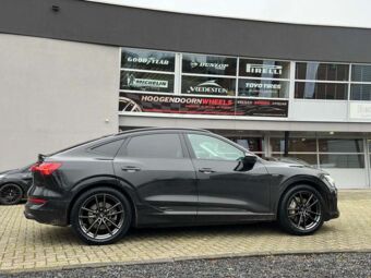 BORBET W MISTRAL ANTHRACITE IN 21 INCH GEMONTEERD ONDER EEN AUDI E-TRON