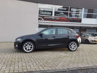 BORBET Y SILVER IN 17 INCH GEMONTEERD ONDER EEN VOLKSWAGEN POLO