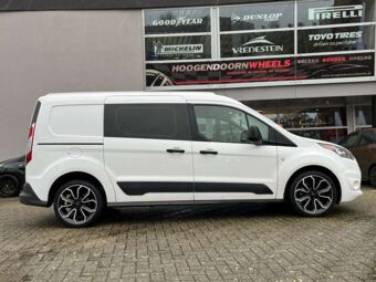 CMS C20 MATT BLACK POLISHED IN 18 INCH GEMONTEERD ONDER EEN FORD TRANSIT CONNECT