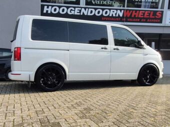 VEEMANN V-FS49 BLACK GEMONTEERD ONDER EEN VOLKSWAGEN TRANSPORTER