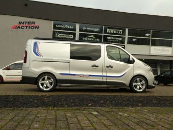 INTER ACTION VELGEN KARGIN 18 INCH MET WINTERBANDEN VOOR EEN RENAULT TRAFIC 