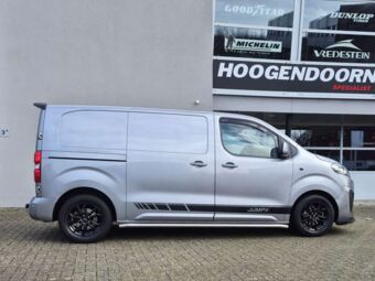 IT WHEELS ELLA BLACK IN 16 INCH GEMONTEERD ONDER EEN CITROEN JUMPY