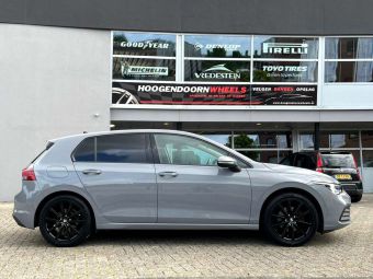 IT WHEELS ALICE BLACK IN 17 INCH GEMONTEERD ONDER EEN GOLF VIII