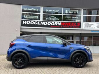IT WHEELS TIARA BLACK IN 19 INCH GEMONTEERD ONDER EEN RENAULT CAPTUR