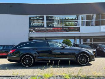 KESKIN KT15 SPEED BLACK POLISHED IN 20 INCH GEMONTEERD ONDER EEN MERCEDES CLS SHOOTING BRAKE