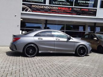 KESKIN KT15 SPEED BLACK POLISHED LIP IN 19 INCH GEMONTEERD ONDER EEN MERCEDES CLA COUPE