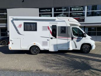 MAK WHEELS LOAD 5 VELGEN IN 15 INCH ICE BLACK GEMONTEERD ONDER EEN FIAT CAMPER DUCATO 