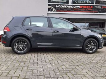 MAM VELGEN RS3 IN 16 INCH GEMONTEERD ONDER EEN VOLKSWAGEN GOLF