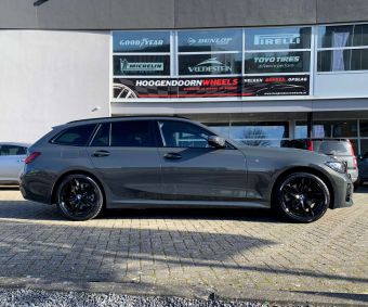 MAM VELGEN RS3 BLACK IN 18 INCH GEMONTEERD ONDER EEN BMW 3 SERIE