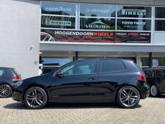 MEISTERWERK VELGEN MW08 IN 18 INCH ANTRACIET GEMONTEERD ONDER EEN VW GOLF 