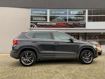 MEISTERWERK VELGEN MW08 IN 18 INCH ANTRACIET GEMONTEERD ONDER EEN SET ATECA