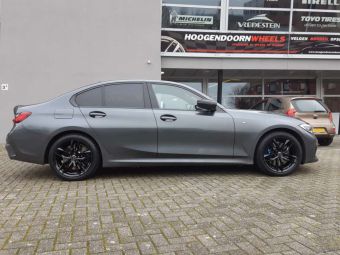 MEISTERWERK VELGEN MW08 ZWART IN 18 INCH GEMONTEERD ONDER EEN BMW 3-SERIE