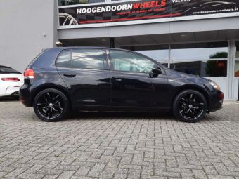 MEISTERWERK VELGEN MW08 BLACK IN 18 INCH GEMONTEERD ONDER EEN VW GOLF 