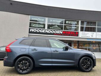 MONACO CL2 BLACK IN 19 INCH GEMONTEERD ONDER EEN VOLVO XC60