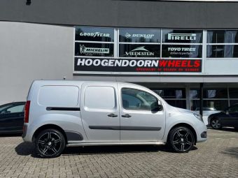 MONACO GP1 BLACK POLISHED IN 18 INCH GEMONTEERD ONDER EEN MERCEDES CITAN