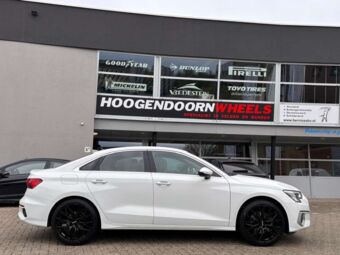 MONACO GP15 BLACK IN 19 INCH GEMONTEERD ONDER EEN AUDI A3 LIMOUSINE