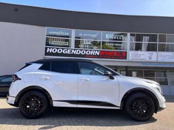 MONACO GP15 BLACK IN 20 INCH GEMONTEERD ONDER EEN KIA SPORTAGE V