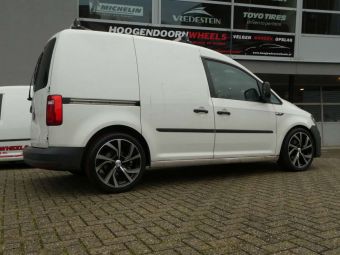 MONACO WHEELS PACE IN 18 INCH GEMONTEERD ONDER EEN VOLKSWAGEN CADDY 