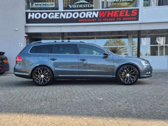 MONACO FF3 BLACK POLISHED IN 19 INCH GEMONTEERD ONDER EEN VOLKSWAGEN PASSAT