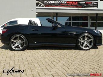 Oxigin 21 Oxflow VELGEN IN 19 INCH GEMONTEERD ONDER EEN MERCEDES SLK AMG 