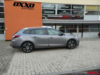 OXXO VELGEN DECIMUS 17 INCH GEMONTEERD ONDER EEN RENAULT MEGANE