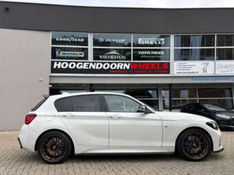 OZ RACING ULTRALEGGERA MATT BRONZE IN 18 INCH GEMONTEERD ONDER EEN BWM M140i