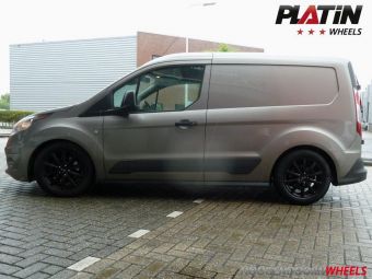 Platin wheels P69 zwart in 16 inch gemonteerd onder een Ford transit connect