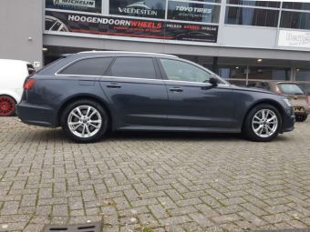 REDS VELGEN K2 SILVER 17 INCH GEMONTEERD ONDER EEN AUDI A6