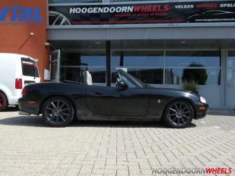 RIAL VELGEN MILANO 16 INCH ANTRACIET GEMONTEERD ONDER EEN MAZDA MX 5 