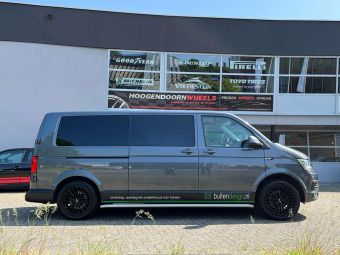 RONAL R68 BLACK IN 18 INCH GEMONTEERD ONDER EEN VOLKSWAGEN TRANSPORTER