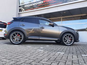 TEC SPEEDWHEELS AS2 DARK GREY POLISHED LIP IN 20 INCH GEMONTEERD ONDER EEN OPEL MAZDA CX3 