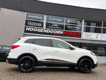 TECHNOMAGNESIO TM001 BLACK IN 20 INCH GEMONTEERD ONDER EEN RENAULT KADJAR