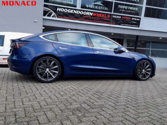 TESLA OEM GEBOORDE MONACO VELGEN GP6 ANTRACIET 19 INCH MET WINTERBANDEN 